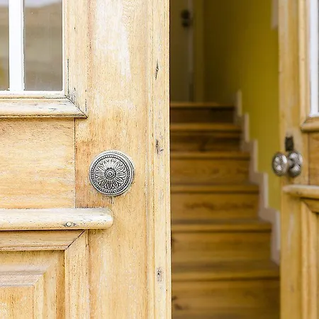 Sapadores · 2 Bedrooms Boho Chic Lisboa