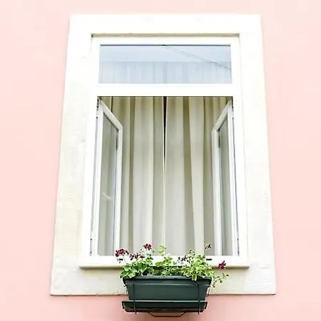 Sapadores - 2 Bedrooms Boho Chic Appartement