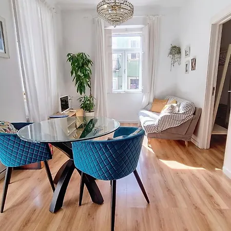 Sapadores - 2 Bedrooms Boho Chic Apartamento Lisboa
